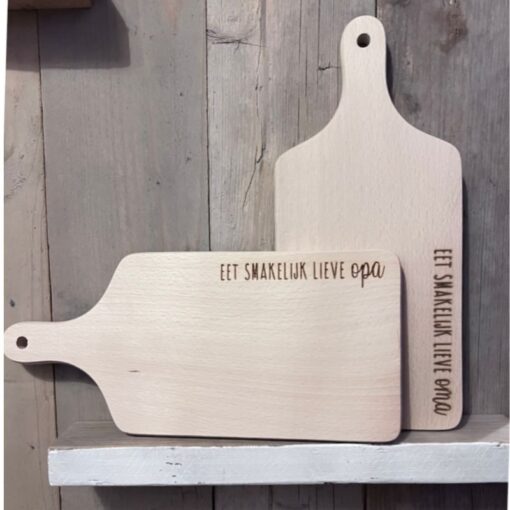 kleine borrelplank voor een opa of oma om eet smakelijk te wensen door taste of wood