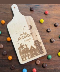 kleine borrelplank voor sinterklaas voor een heerlijk avondje door taste of wood