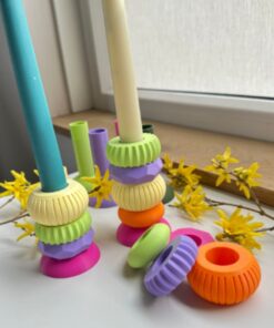 stapelbare kaarsenstandaard in verschillende kleuren door taste of wood