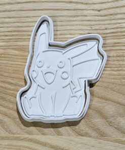 pikachu uitsteker met stempel voor koekjes of klei door Taste of Wood
